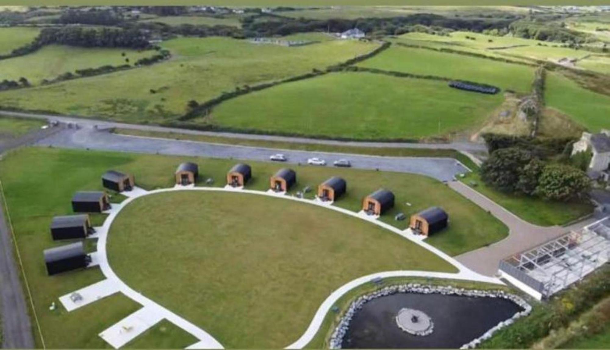 شقة Castledarcy Glamping اهينتش المظهر الخارجي الصورة